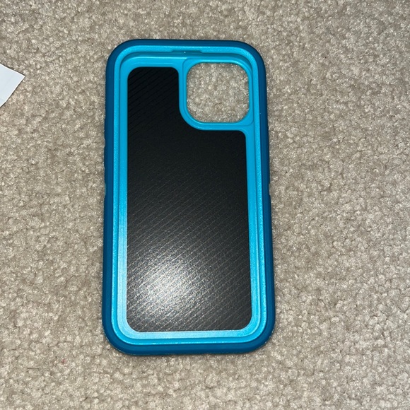 Brand new protective iPhone 12/12 pro phone case in Blue - Picture 2 of 4